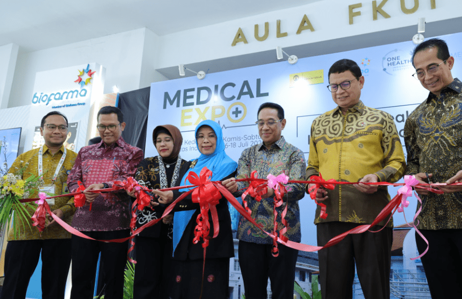 Peluncuran Vaksin Bio-TCV, vaksin tifoid konjugat pertama produksi Indonesia, pada ajang Medical Expo (Med-Expo) FKUI 2026 di Fakultas Kedokteran Universitas Indonesia (FKUI), Salemba, Jakarta, Kamis (16/7/2026).