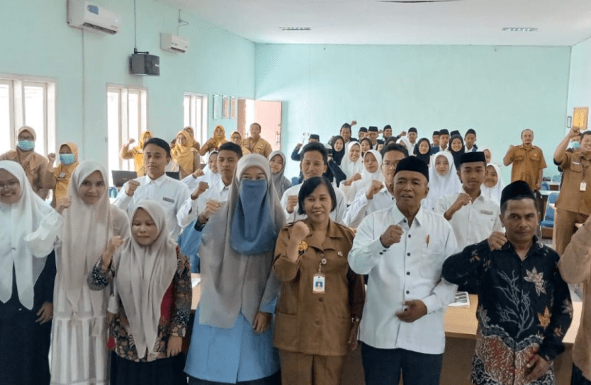 Dinkes Kabupaten Probolinggo Perkuat Poskestren dan Santri Husada
