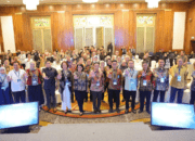 Wakil Menteri Kesehatan, Benjamin Paulus Octavianus saat membuka Forum Nasional Tuberkulosis 2026 di Jakarta, Selasa (7/7/2026).