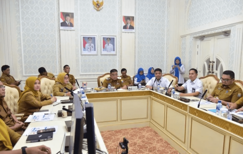 Pemkot Palembang bersama BPJS Kesehatan menggelar Forum Komunikasi Implementasi Strategi Rekrutmen dan Reaktivasi Peserta JKN untuk UHC di Palembang, Senin, (13/7). ANTARA/Edo Purmana