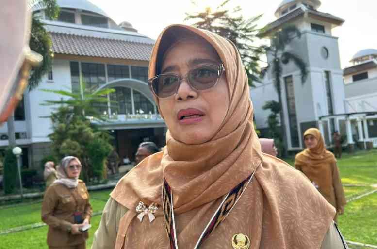Kepala Dinkes Kota Depok Devi Maryori